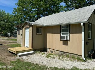 1726 S Iowa Ave, Joplin, MO 64804
