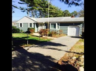 831 Sycamore Ave, Bohemia, NY 11716