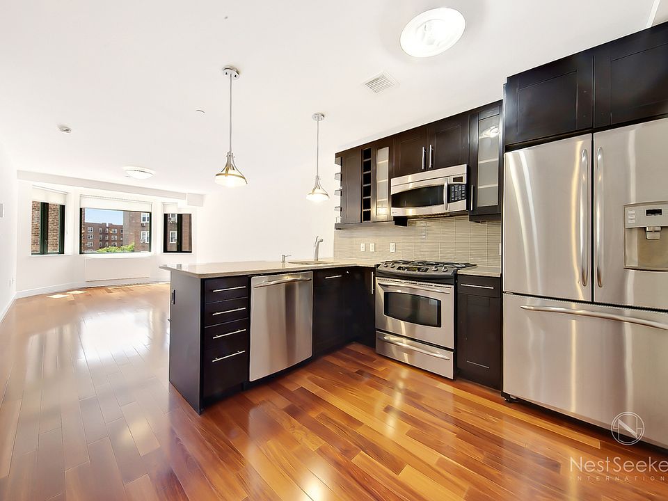 1st image of 83-30 Kew Gardens Rd #30L