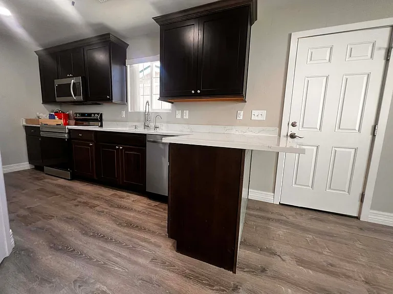 396 Riverfront Dr — Photo 80