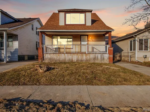 1380 College Ave, Lincoln Park, MI 48146