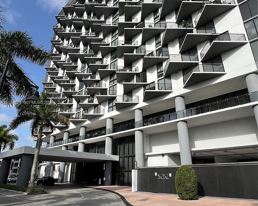 1st image of 5252 NW 85th Ave APT 1707