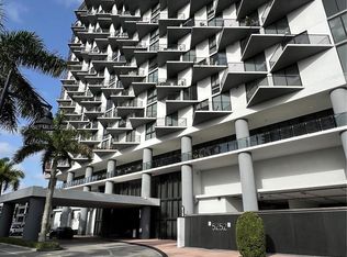 5252 Paseo Condominium, Doral, FL 33166