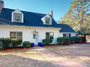 1325 Valley View Rd, Southern Pines, NC 28387