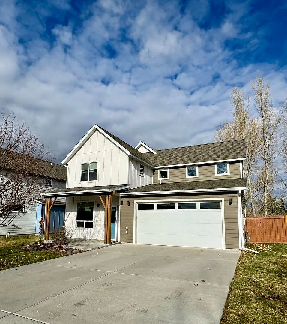 Chic & Comfortable 3-Bed Home in Bozeman's King Arthur Park — Photo 2