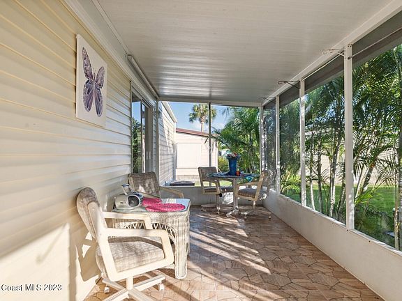 2nd image of 817 Oriole Cir
