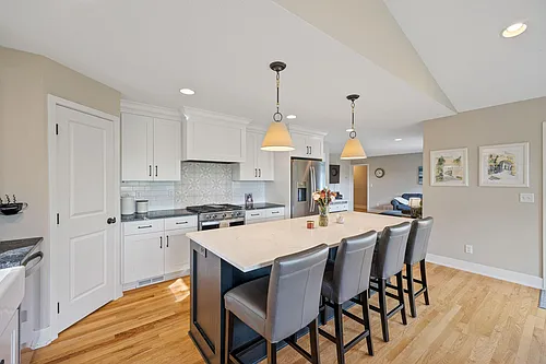 7080 Redwing Ln Photo 1