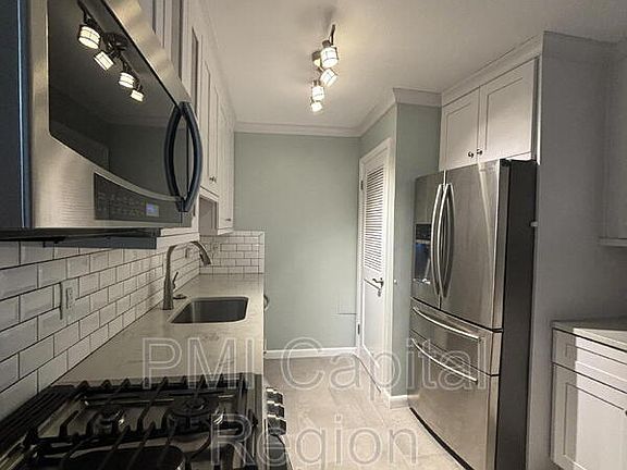 2nd image of 4620 N Park Ave APT 207E