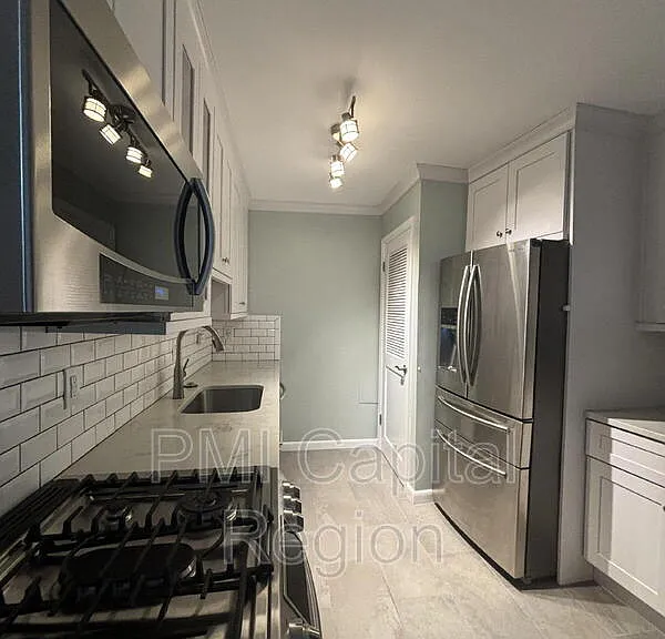 4620 N Park Ave #207E — Photo 2