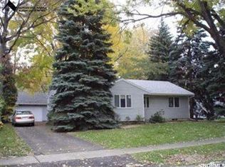 215 Belmar Blvd, Avon Lake, OH 44012