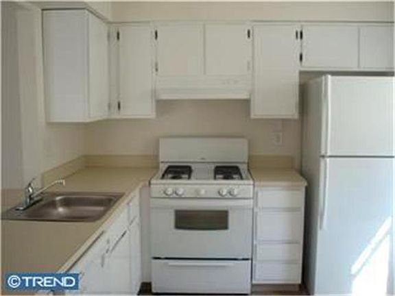 2nd image of 1308B Sedgefield Dr #1308