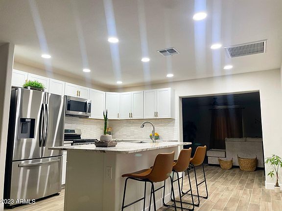 5th image of 4908 W HOLLY Street