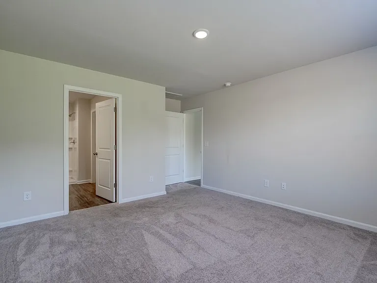 220 Ingleby Rd — Photo 20