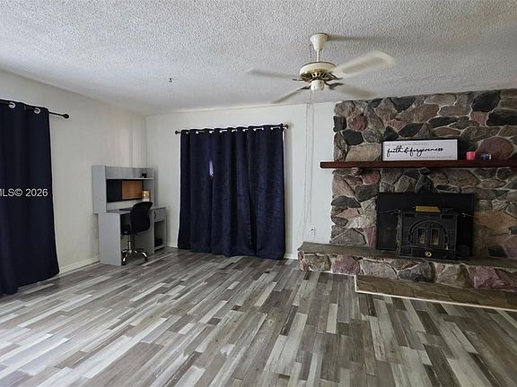 5th image of 18227 Branch Rd