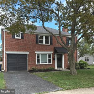 1306 Chatham Rd, Camp Hill, PA, 17011