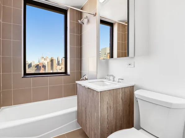 520 West 43rd Street image 3 of 25