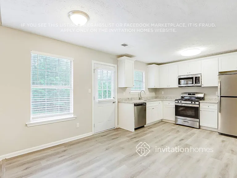 2118 Sugar Creek Close — Photo 6