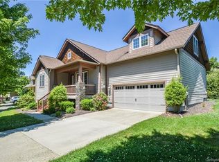 24 Creekside View Dr, Asheville, NC 28804