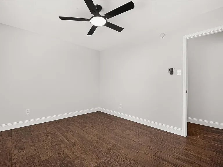 20707 Pine Rain Ct — Photo 39