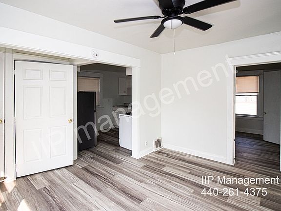 3rd image of 3298 W 126th St