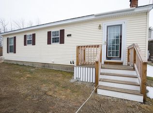 872 River Rd, Richmond, ME 04357