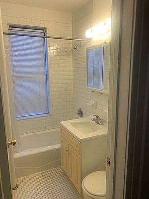 2nd image of 2832 44th St APT 41