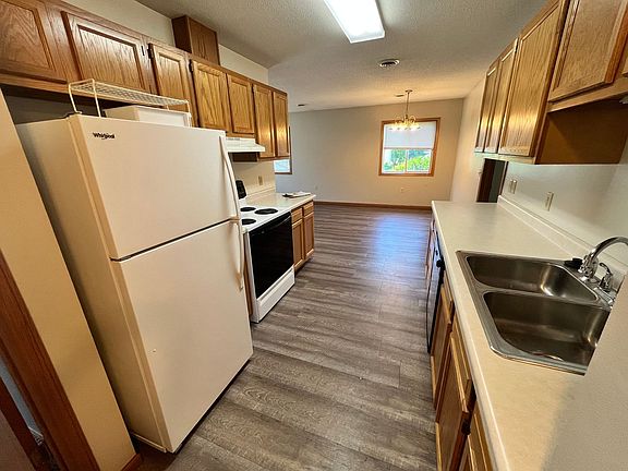 5th image of 1140 Glenn Pl APT C