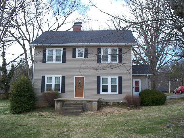 1st image of 111 Elizabeth Dr