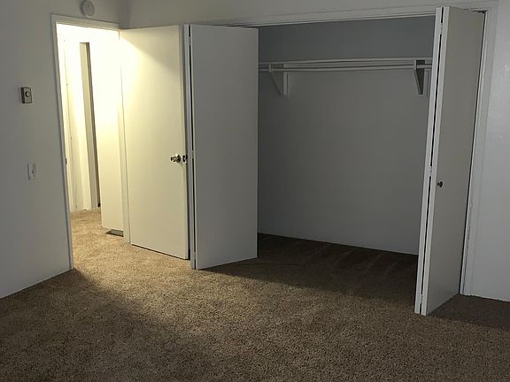 4th image of 13610 Mar Vista St APT 19
