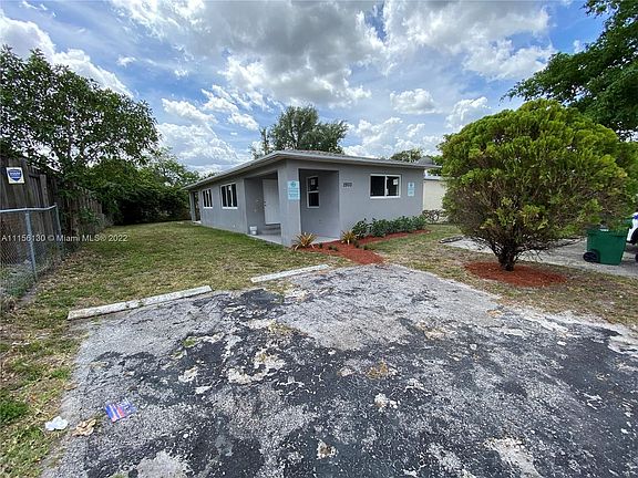 2nd image of 2800 NW 14th St #B