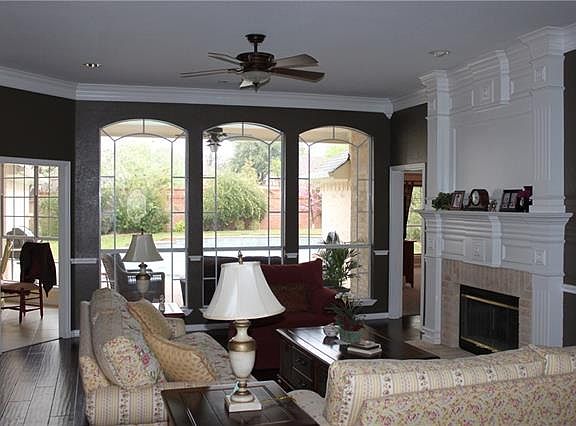 3rd image of 8125 Pecan Ridge Dr