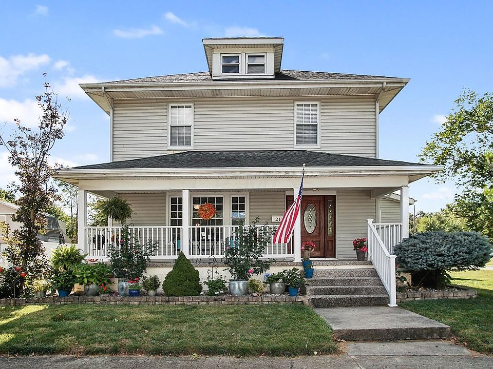1st image of 21 Columbia Ave
