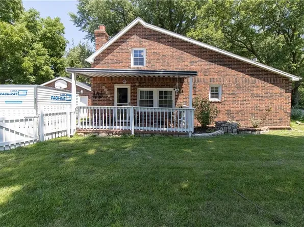 11413 N McGee St, Kansas City, MO 64155