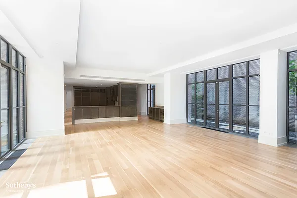 Sold by Sotheby's International Realty | media 17