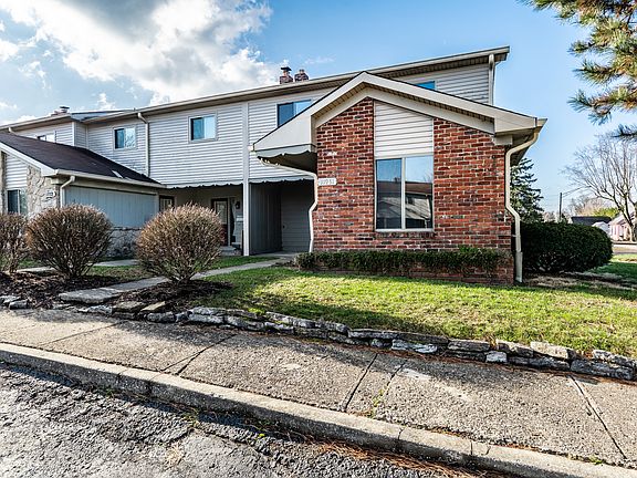 2nd image of 11931 E Welland St