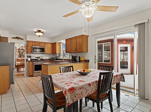 5th image of 282 Banbury Ln