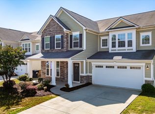 220 Waters Run Ln, Simpsonville, SC 29681