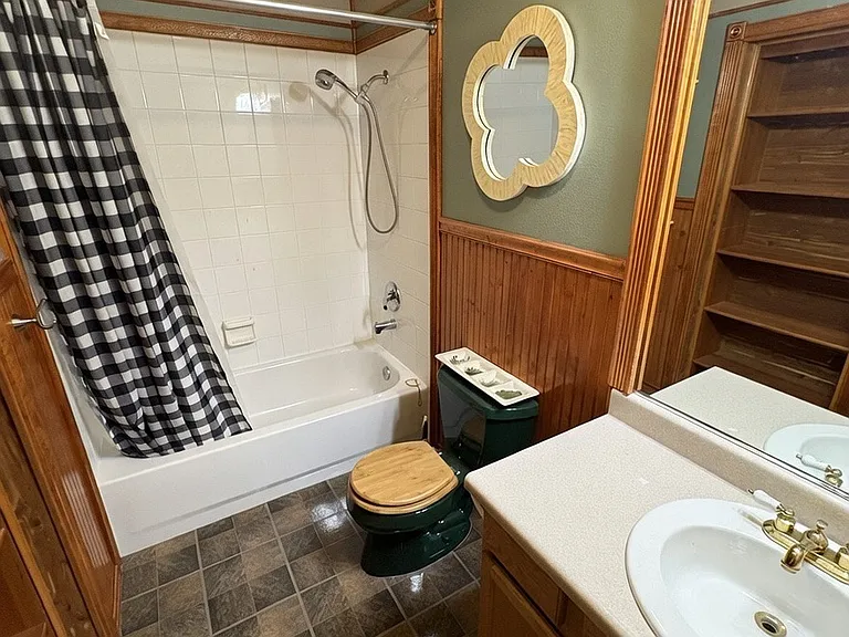 205 Dailey Ave #1 — Photo 6