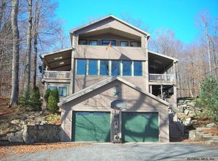 109 N Shore Rd, Petersburgh, NY 12138