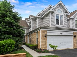 679 Citadel Dr, Westmont, IL 60559