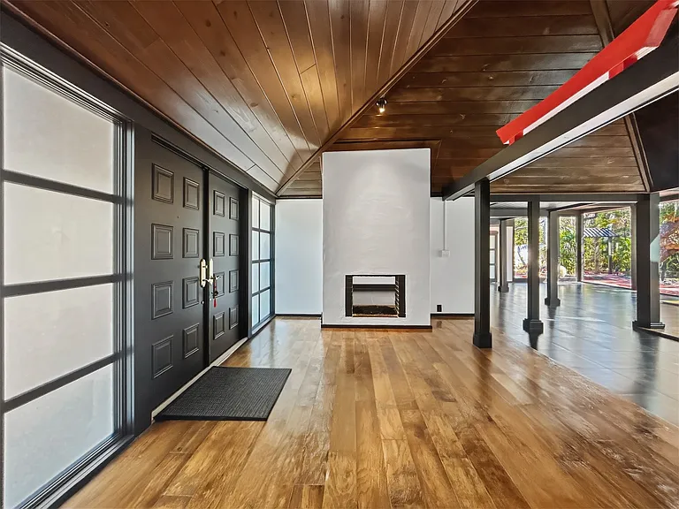 Living Area _ Entry View