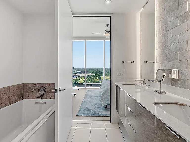 301 West Ave #1907 — Photo 13