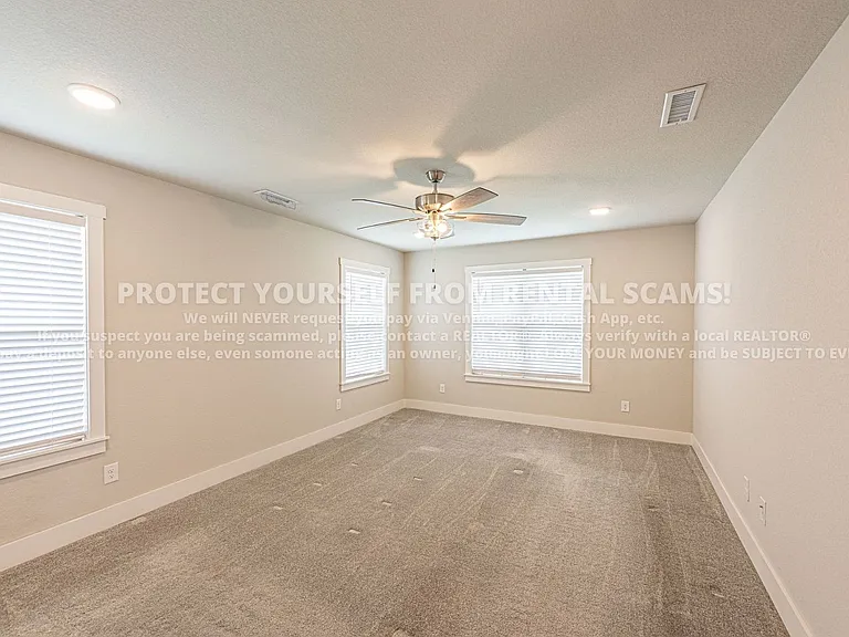 313 N Tacoma St — Photo 8
