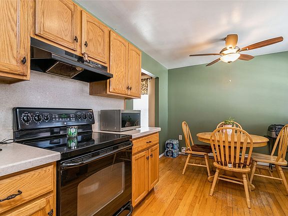 5th image of 46 Revere Dr #46