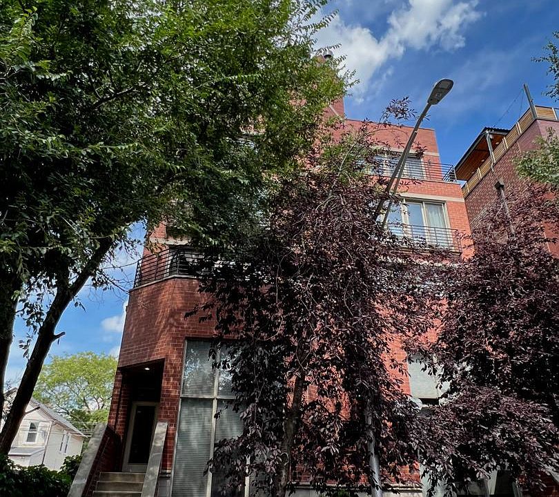 1st image of 1622 W Ontario St #2E