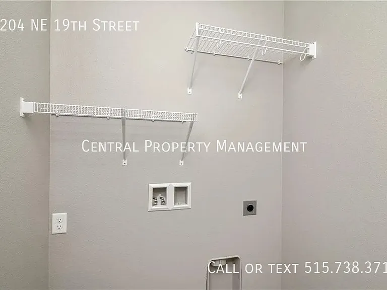1204 NE 19th St — Photo 9