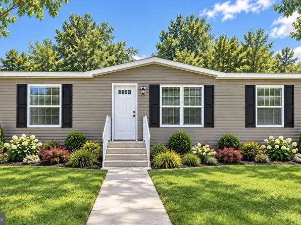 905 Baldwin Dr, West Chester, PA 19380