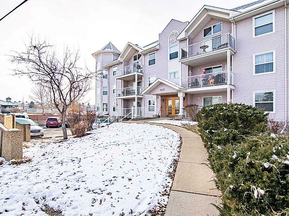 3rd image of 102-5435 Lakeshore Dr #102