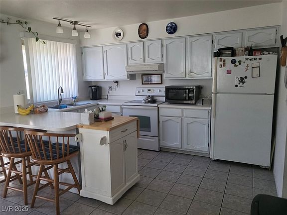 4th image of 1013 Driftwood Ct