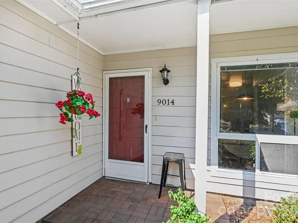 9014 McAlpine Cove Ct, Charlotte, NC 28270